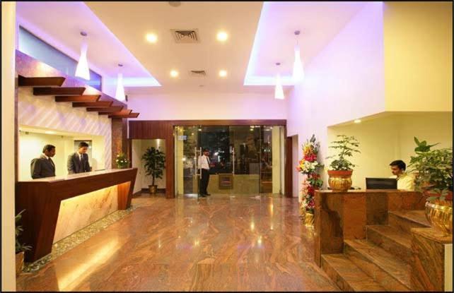 Hotel Utsav Deluxe Pune Exterior foto